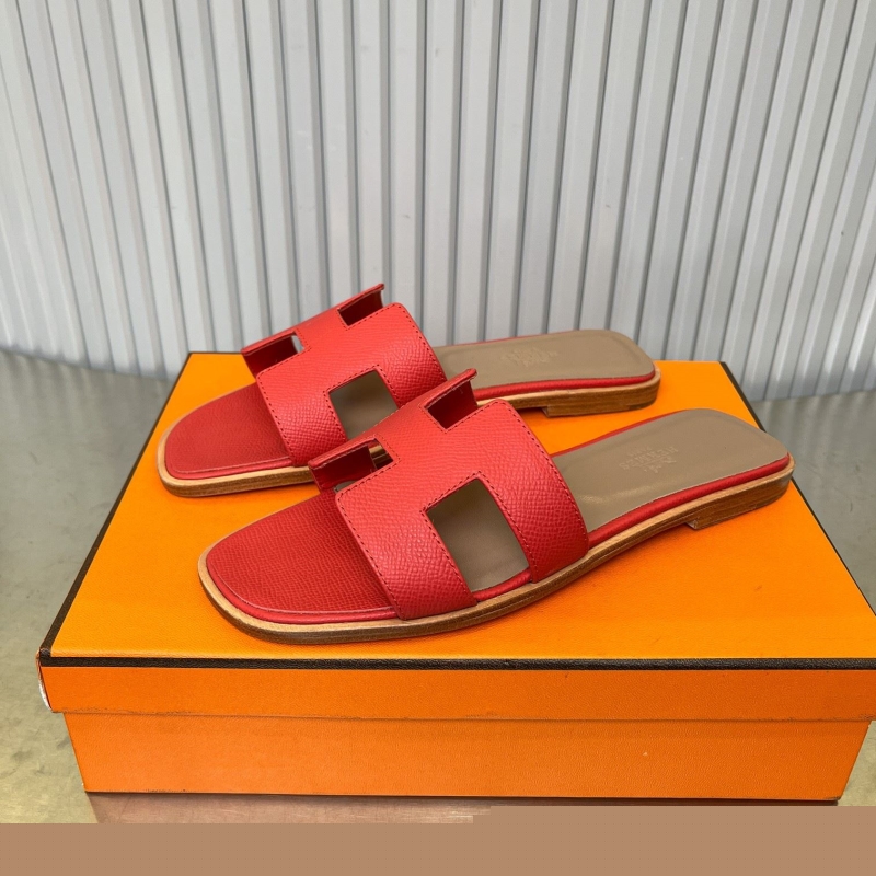 H**mes slippers